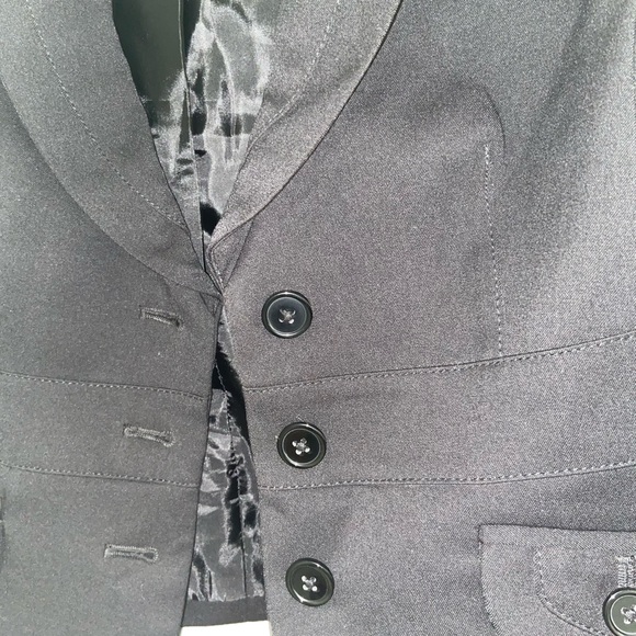 Black blazer - Picture 2 of 2